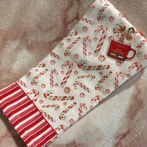Cedarlane Festive Christmas Holiday Candy Cane Kitchen Towels Set of2 NWT Cotton